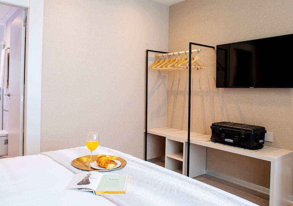 Aparthotel Voghe Premium Flats Valencia Exterior foto